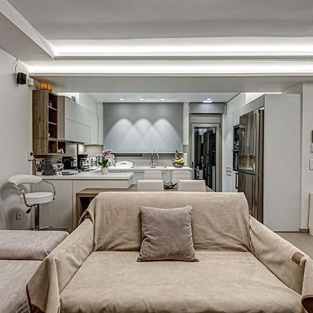 Deluxe & Modern Apartment In 아테네 외부 사진