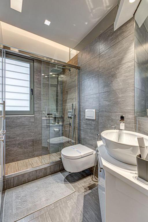 Deluxe & Modern Apartment In 아테네 외부 사진