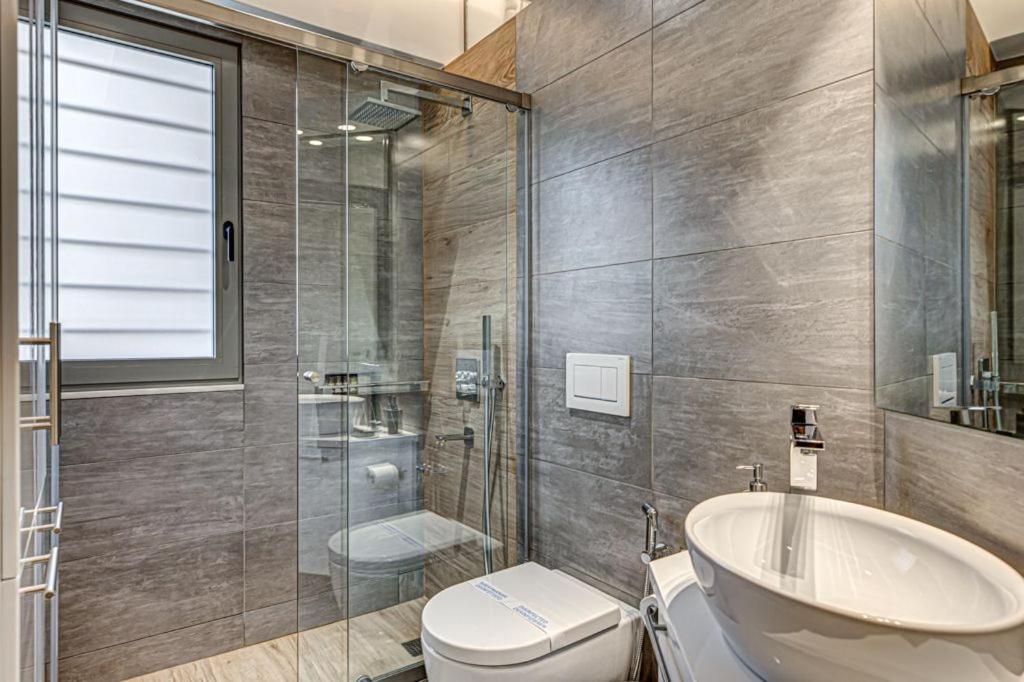 Deluxe & Modern Apartment In 아테네 외부 사진