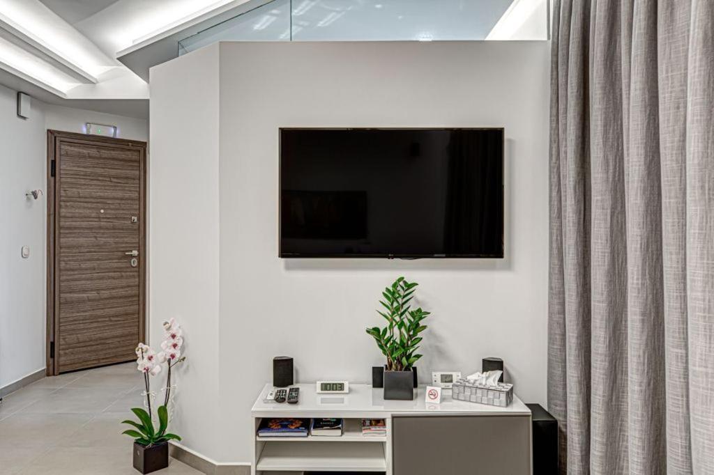 Deluxe & Modern Apartment In 아테네 외부 사진